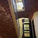 Nel Centro Storico Di 아파트 오바다