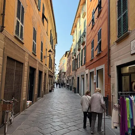 Nel Centro Storico Di Lägenhet